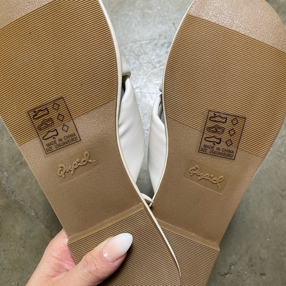 Criss cross flat sandals Ivory - Picture 6 of 8